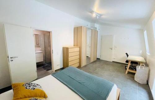 Neudorf-Weimershof Apartment | Penthouse 3 bedrooms in center w. private garden