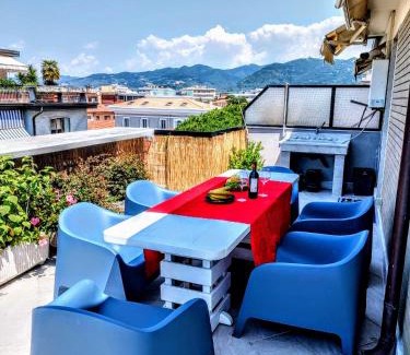 Marina di Carrara Apartment | -Penthouse con Terrazza Panoramica -Free Parking-