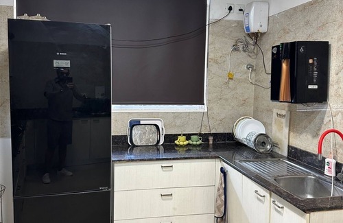 Noida Bed & Breakfast | PENTHOUSE luxurious spacious Golf facing 3 Bedroom with attached washrooms
