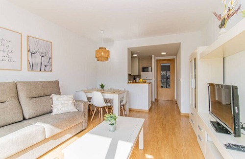 Abena Apartment | Penthouse Pyrinees Terrace Parking & Storage