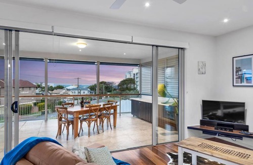 Scarborough Apartment | Penthouse - Scarborough beach break holidays