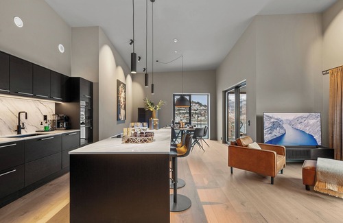 Sogndal Apartment | Penthouse with amazing fjord view