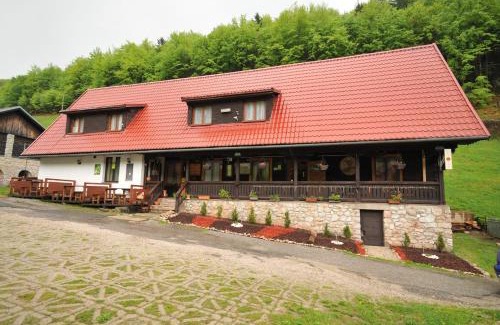Dedinky House | Penzión Pastierňa