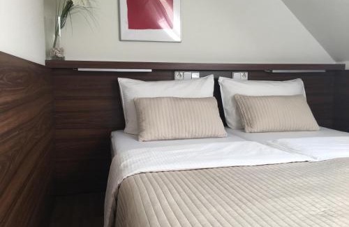 Trnava House | Penzion Luxor