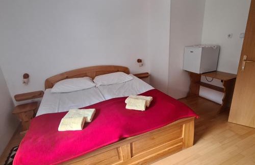 Jesenice House | Penzion Pr' Betel