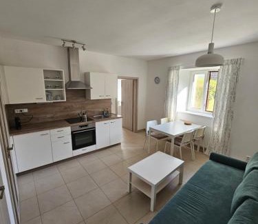 Veseli nad Luznici Apartment | Penzion U strejčků