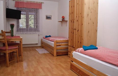 Karlova Studanka House | Penzion u Vodopádu