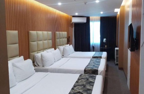 Pinamungajan Hotel | Perc Hotel