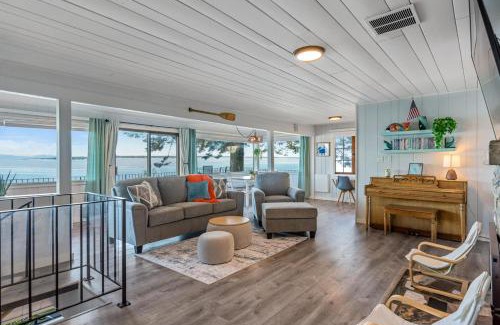 Camano Island House | Perch - Breezy Point Hideout