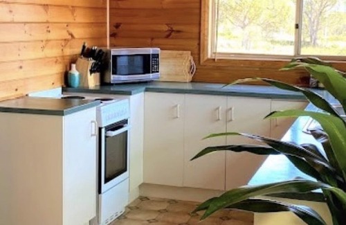 Bronte Park House | Perfect Bronte Park Retreat FREE WiFi
