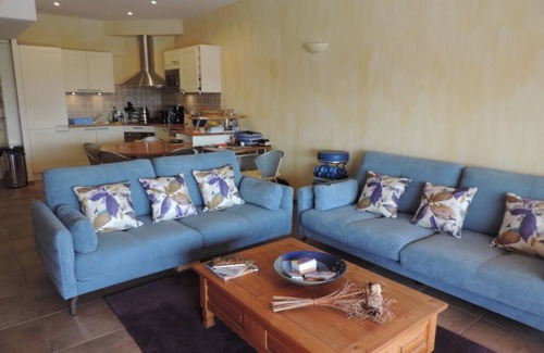 Villefranche-sur-Mer Apartment | Perfect coastal holiday between Nice & Monaco with panoramic sea view