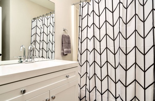 Harbison Apartment | Perfect Columbia Getaway Minutes to Lake Murray!