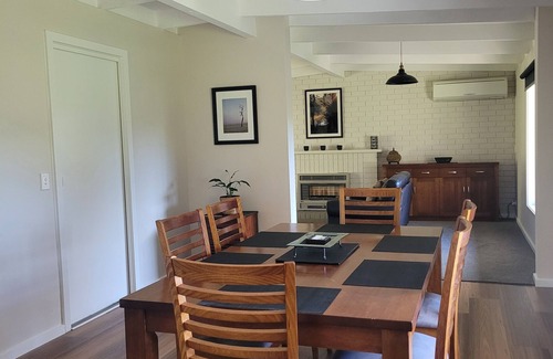 Healesville House | Perfect - Families & Up to Two couples