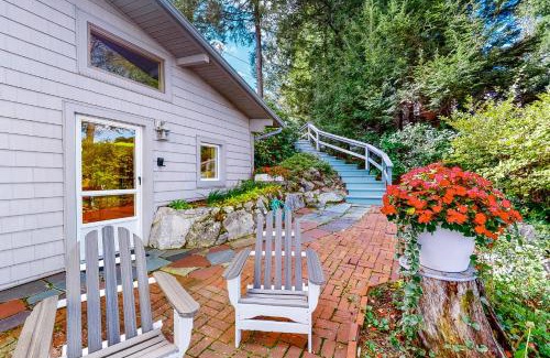 Alton Bay House | Perfect Family Getaway Minge Cove Alton