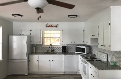 Cropwell Cabin | Perfect Family Lake House - Lake Logan Martin - Pell City, AL