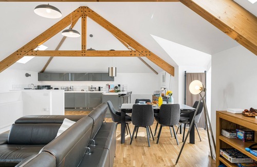 St. Agnes House | Perfect for a Cornish getaway, Cedar House is located just outside the hustle and bustle of St Agnes