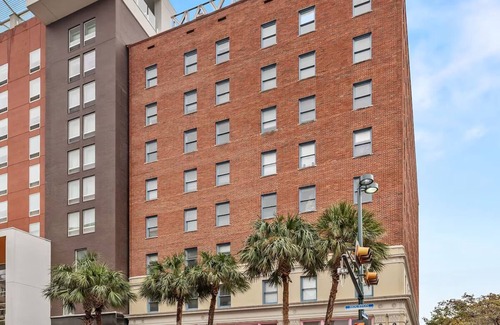 Downtown San Antonio Apartment | Perfect for History Buffs | Walk to The Alamo & San Antonio’s Top Sights