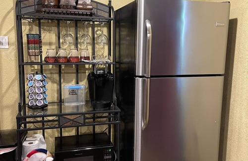 Raintree Apartment | Perfect for work or fun! 1 NIGHT RENTAL AVAILABLE!