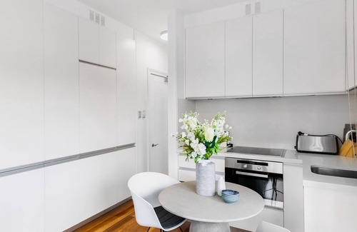 Glebe Apartment | Perfect Located Studio Apartment