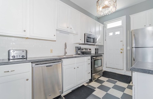 Gettysburg Apartment | Perfect Location: Historic Downtown Guesthouse
