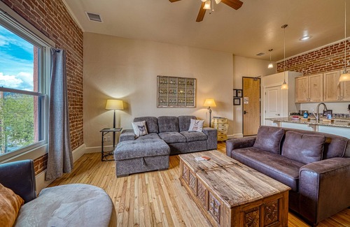 Salida Condo | Perfect Location! The Downtowner- Cozy and Convenient!