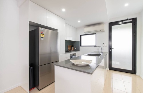 Prospect Apartment | Perfect Prospect Among Citys Dining Hotspots