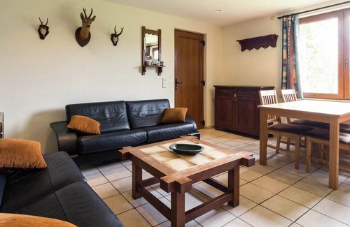 Awenne Cottage | Perfect spot on the edge of a large wood