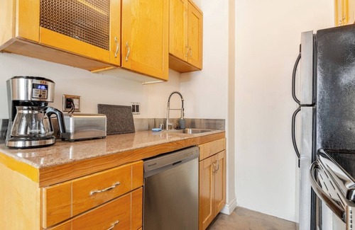 Historic Core Condo | Perfect urban loft refuge in the heart of DTLA