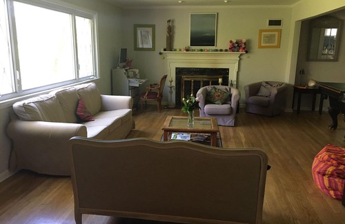 New Rochelle House | Perfect Westchester home for the summer