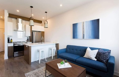 Mile End Apartment | Perfectly Located Mile End 2 Bdr Unit by Denstays