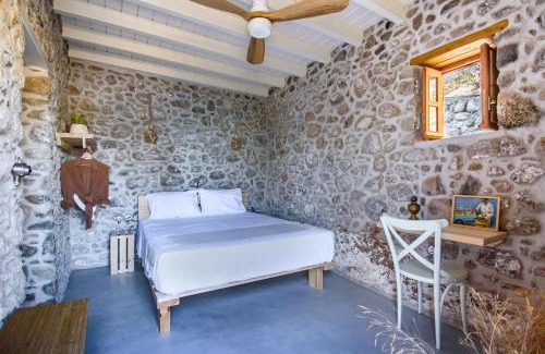 Mandraki House | Perivoli A Traditional Eco-Accommodation in a Private Cultivated Garden