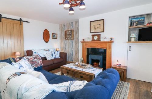 Banff House | Periwinkle Cottage
