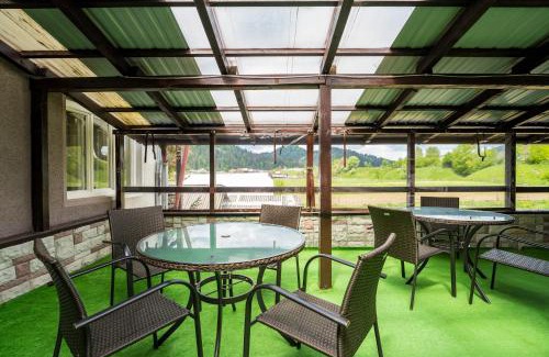 Frumosu House | Perla Brazilor