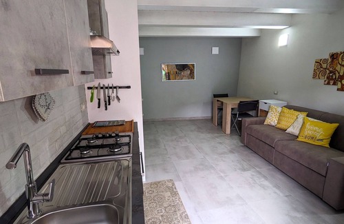 Precetto House | Perla House