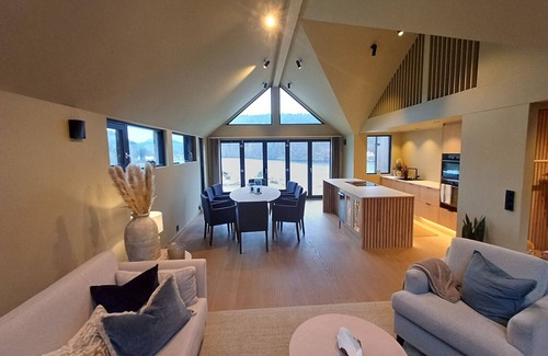 Kragero Cabin | Perle ved Sjøen! Hytte på 90m2, i Nærheten av Kragerø Resort!