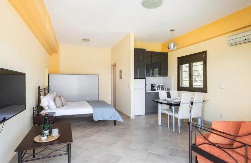 Kompi Apartment | Peroulia Bay View Studio