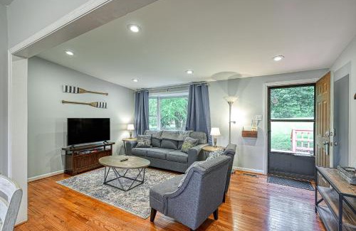 Livingston House | Persimmon Cove