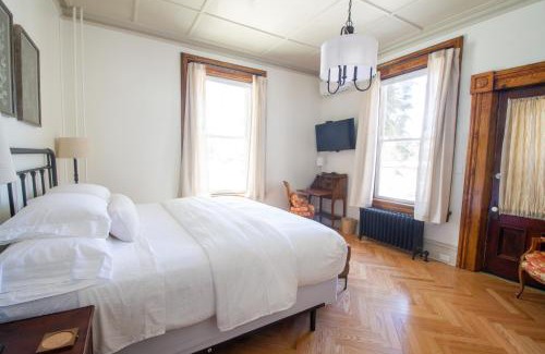 Potsdam Hotel | Pert House
