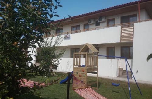 Murighiol House | Pestele Ca Odinioară
