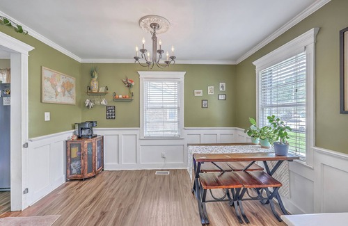 Goose Creek House | Pet-Friendly 3BR Home with Deck in the Heart of Goose Creek, SC
