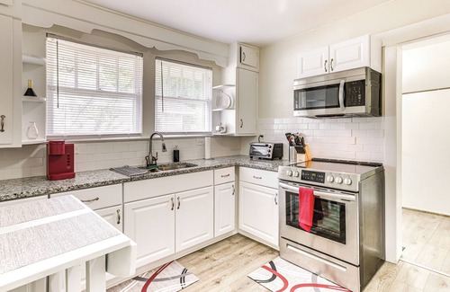 Birmingham House | Pet-Friendly Birmingham Home: 7 Mi to Downtown!