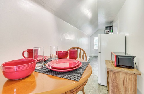 Roselawn Finance Apartment | Pet-Friendly Cincinnati Apt: 5 Mi to Downtown!
