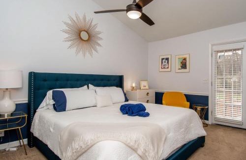 Hillwood House | Pet Friendly - Convenient Location