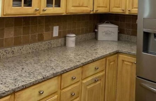 Enid House | Pet Friendly-Cozy Home in Historic District