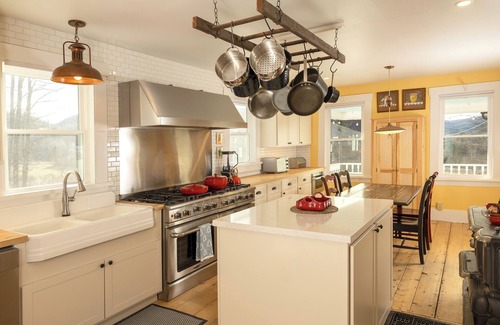 West Townshend House | Pet-friendly Farmhouse, near hiking!
