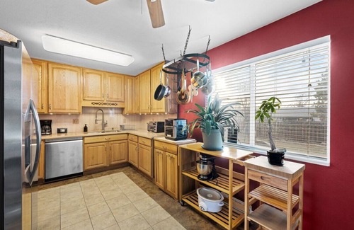 Westminster House | Pet Friendly Furnished Home w/Hot Tub, BBQ, Patio. 2 Bed, 1 Bath, 1 Sleeper Sofa