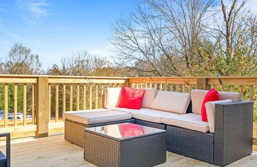 Lupton City House | Pet Friendly & Great Outdoor Space Close to Downtown