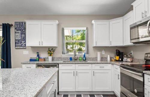 Citrus Springs House | Pet-friendly, Heated Pool, Close to Everything 3 Bedroom Home