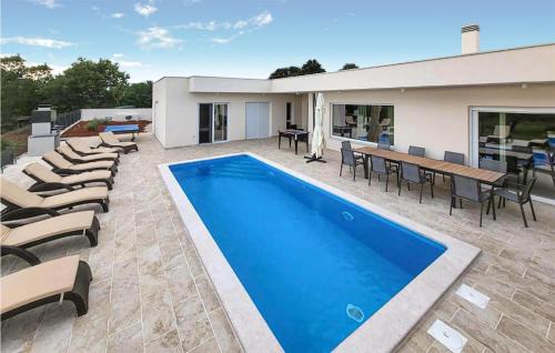 Babici House | Pet Friendly Home In Babici