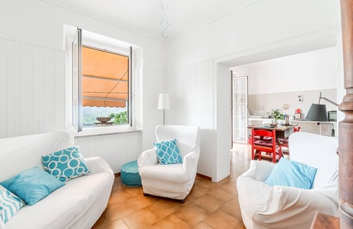 Carro House | Pet friendly home in Carro